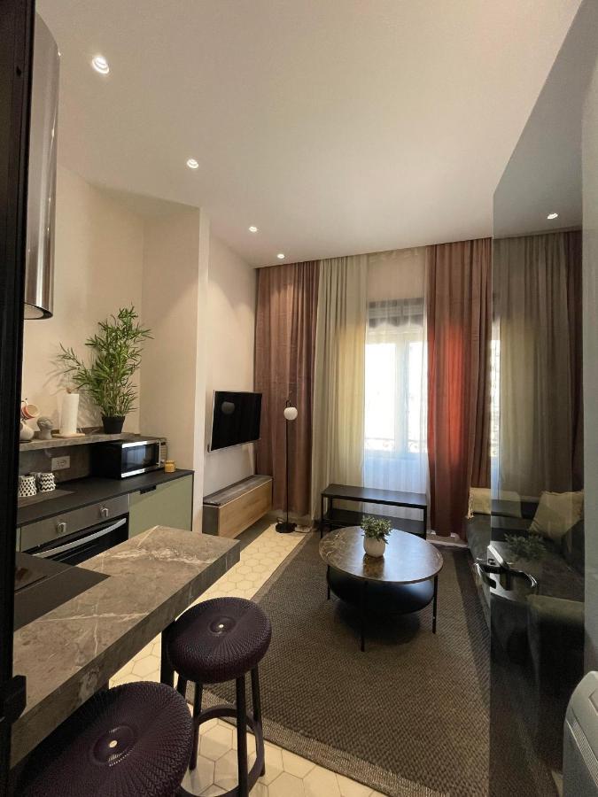 Urban Stay Tirana Deluxe Екстер'єр фото