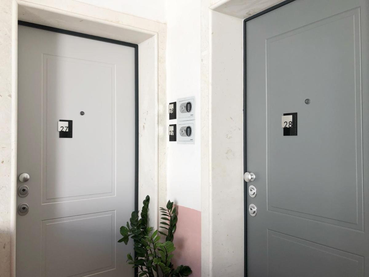 Urban Stay Tirana Deluxe Екстер'єр фото