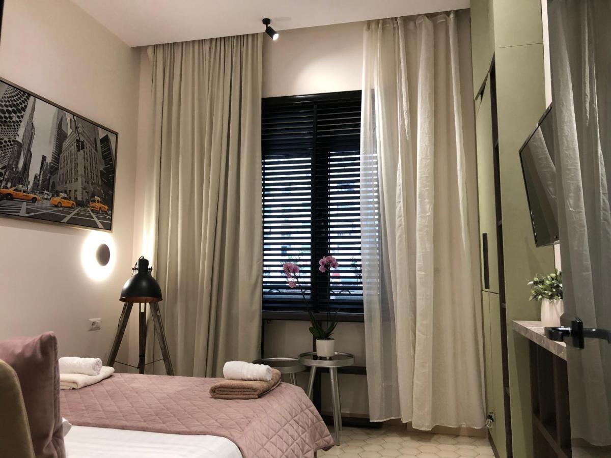 Urban Stay Tirana Deluxe Екстер'єр фото