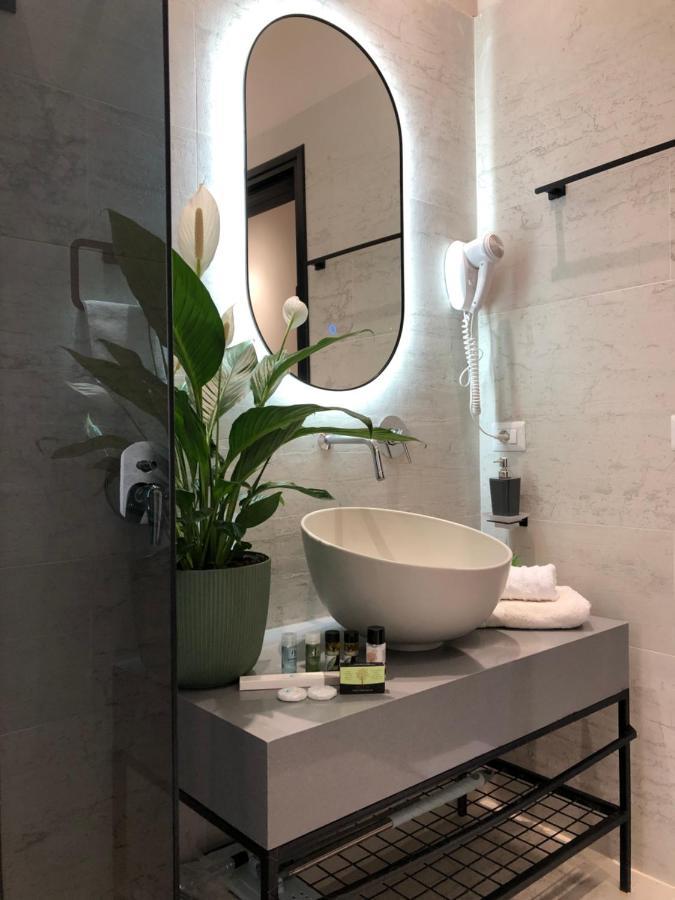 Urban Stay Tirana Deluxe Екстер'єр фото