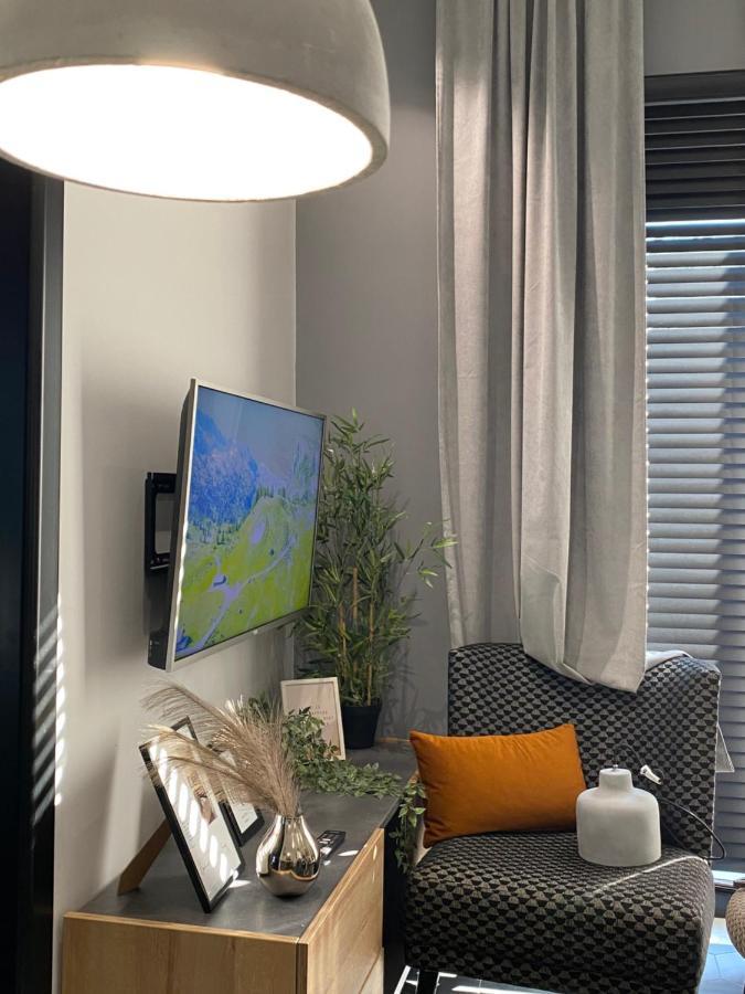 Urban Stay Tirana Deluxe Екстер'єр фото