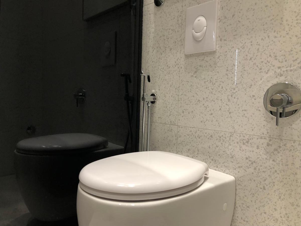 Urban Stay Tirana Deluxe Екстер'єр фото