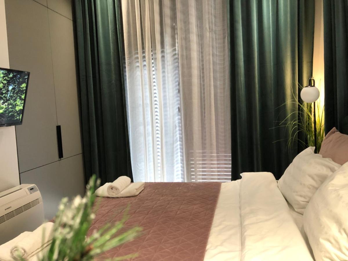 Urban Stay Tirana Deluxe Екстер'єр фото