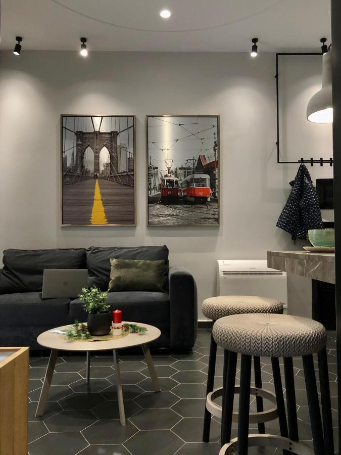 Urban Stay Tirana Deluxe Екстер'єр фото