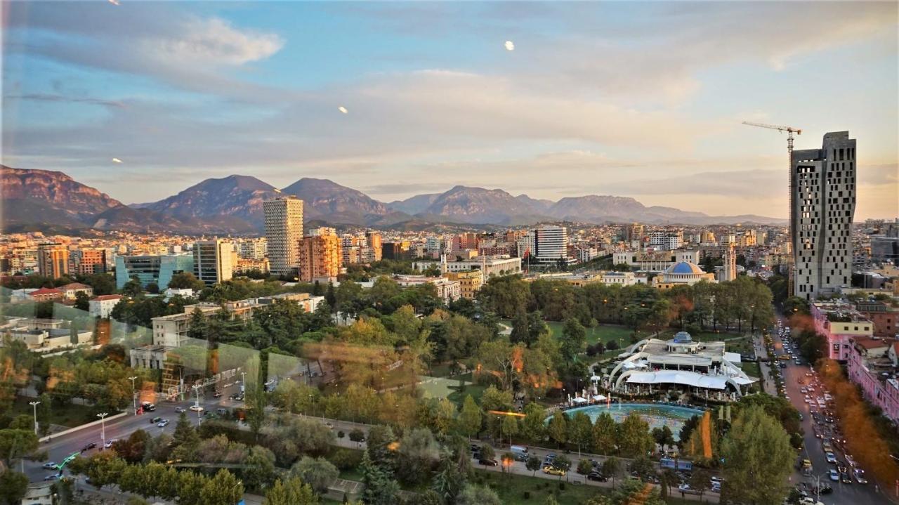 Urban Stay Tirana Deluxe Екстер'єр фото