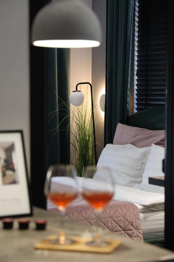 Urban Stay Tirana Deluxe Екстер'єр фото