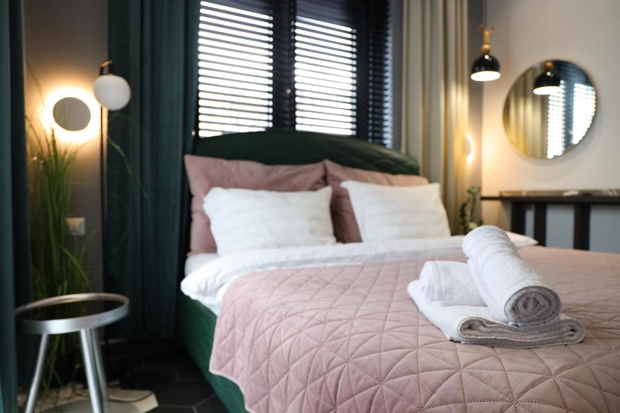 Urban Stay Tirana Deluxe Екстер'єр фото